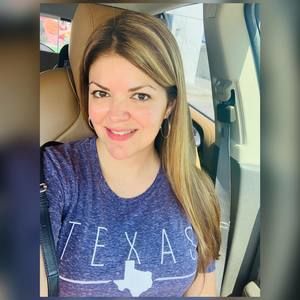 Meet your Posher, Kariely